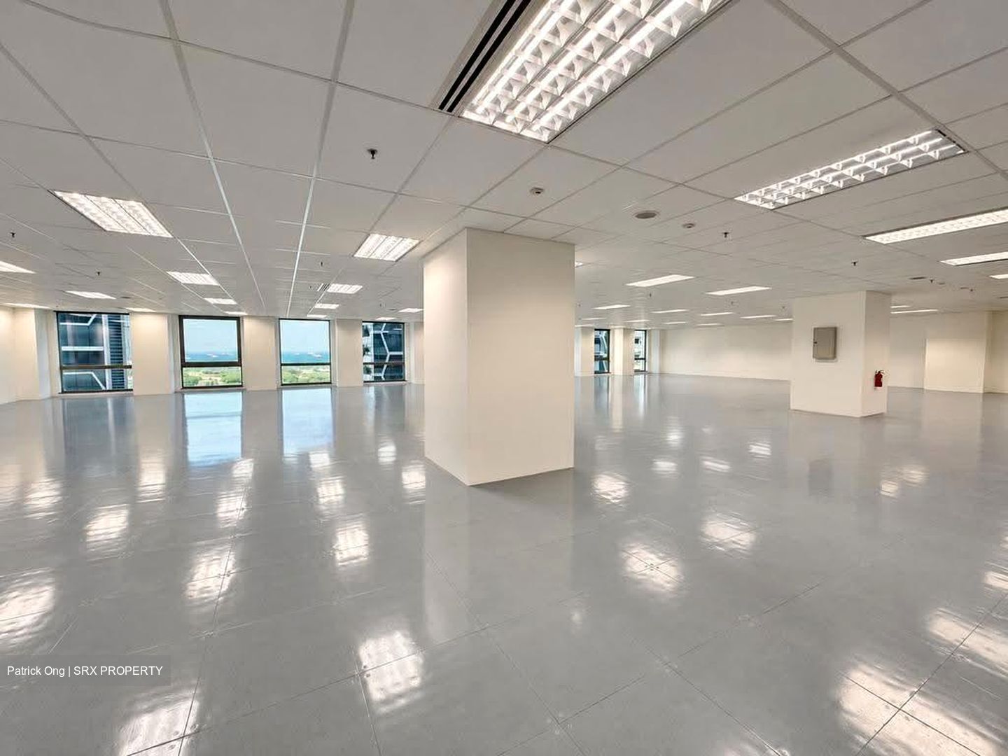 Oue Downtown (D1), Office #633275491
